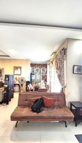 For Sale! Luxury House LT 200m2 Desain Modern di Metland Menteng For Sale! Luxury House LT 200m2 Desain Modern di Metland Menteng