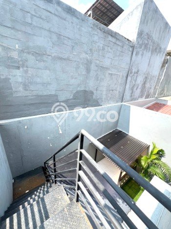 Rumah Luas Asri 3 KT Siap Huni di Harapan Indah Bekasi Rumah Luas Asri 3 KT Siap Huni di Harapan Indah Bekasi