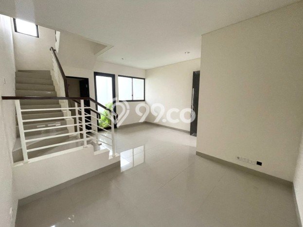Rumah Luas Asri 2 KT Siap Pakai di Jakarta Garden City Jakarta Timur Rumah Luas Asri 2 KT Siap Pakai di Jakarta Garden City Jakarta Timur