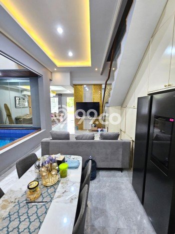 Rumah Luxury Modern Tanpa Renovasi di Harapan Indah Bekasi Rumah Luxury Modern Tanpa Renovasi di Harapan Indah Bekasi