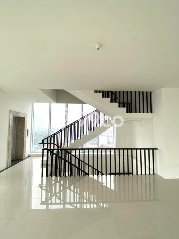 Dijual! Kantor di Utan Kayu Jakarta Timur LT 759m2 / LB 2107m2 Kawasan Bisnis Dijual! Kantor di Utan Kayu Jakarta Timur LT 759m2 / LB 2107m2 Kawasan Bisnis