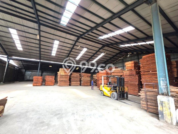 Gudang Disewakan di Kawasan Ramai Cakung, Jakarta Timur Gudang Disewakan di Kawasan Ramai Cakung, Jakarta Timur