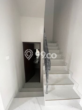 Rumah Sewa Jakarta Utara LT 90m2 LB 106m2 Kawasan Pantai Indah Kapuk 2 Rumah Sewa Jakarta Utara LT 90m2 LB 106m2 Kawasan Pantai Indah Kapuk 2