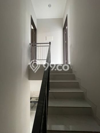 Rumah Sewa Jakarta Utara LT 90m2 LB 106m2 Kawasan Pantai Indah Kapuk 2 Rumah Sewa Jakarta Utara LT 90m2 LB 106m2 Kawasan Pantai Indah Kapuk 2