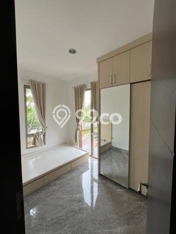 Disewakan! Rumah 2 Kamar Tidur &
1 Kamar Mandi di Pantai Indah Kapuk 2, Jakarta Utara Disewakan! Rumah 2 Kamar Tidur &
1 Kamar Mandi di Pantai Indah Kapuk 2, Jakarta Utara