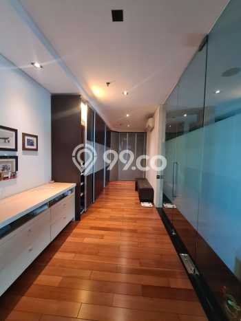 Hunian Apartemen Eksklusif untuk Dijual di Jakarta Utara dengan 4 BR & 4 Kamar Mandi Hunian Apartemen Eksklusif untuk Dijual di Jakarta Utara dengan 4 BR & 4 Kamar Mandi