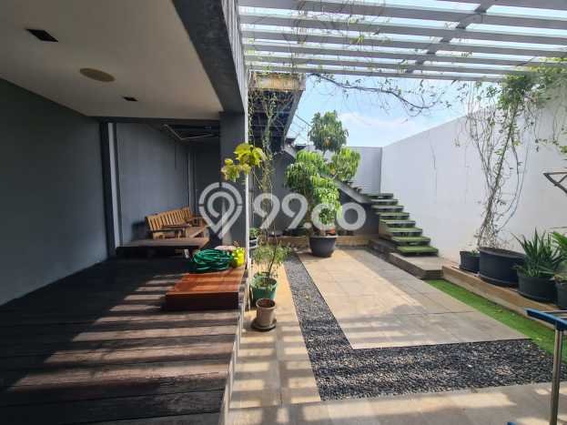 Hunian Apartemen Eksklusif untuk Dijual di Jakarta Utara dengan 4 BR & 4 Kamar Mandi Hunian Apartemen Eksklusif untuk Dijual di Jakarta Utara dengan 4 BR & 4 Kamar Mandi