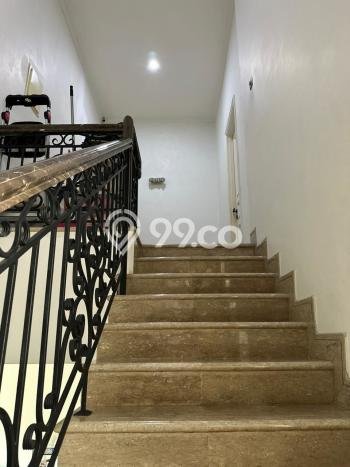 Rumah Elit LB 252m2 Siap Huni Desain Elegan di Pantai Indah Kapuk, Jakarta Utara Rumah Elit LB 252m2 Siap Huni Desain Elegan di Pantai Indah Kapuk, Jakarta Utara