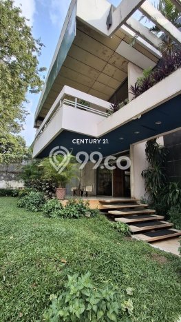 Rumah Eksklusif Dijual LT 891m2 di Kebayoran Lama, Jakarta Selatan Rumah Eksklusif Dijual LT 891m2 di Kebayoran Lama, Jakarta Selatan