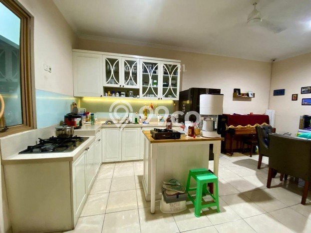 Rumah Luas Asri 3 KT Siap Huni di Graha Raya Tangerang Rumah Luas Asri 3 KT Siap Huni di Graha Raya Tangerang