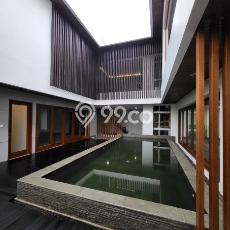 Rumah Elit LB 700m2 Siap Huni Desain Elegan di Bintaro, Tangerang Selatan Rumah Elit LB 700m2 Siap Huni Desain Elegan di Bintaro, Tangerang Selatan