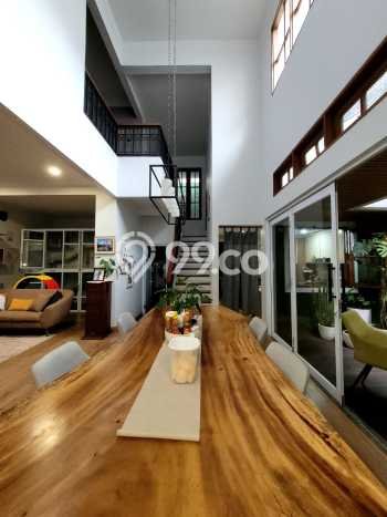 Dijual Rumah Luas Megah Dengan View Cantik di Bintaro, Tangerang Selatan Dijual Rumah Luas Megah Dengan View Cantik di Bintaro, Tangerang Selatan
