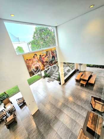 For Sale! Luxury House LT 390m2 Desain Elegan di Bintaro For Sale! Luxury House LT 390m2 Desain Elegan di Bintaro