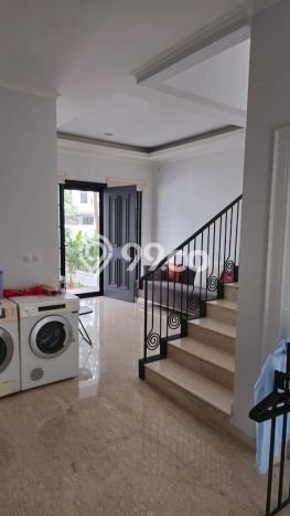 Siap Huni Rumah Mewah 5 Kamar di BSD Dekat ke Mana Saja Siap Huni Rumah Mewah 5 Kamar di BSD Dekat ke Mana Saja