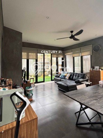 For Sale Rumah 4 Kamar Lokasi Strategis Nyaman dan Strategis di Ciputat For Sale Rumah 4 Kamar Lokasi Strategis Nyaman dan Strategis di Ciputat