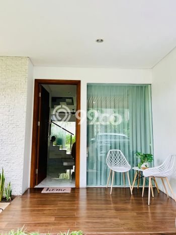 Siap Huni Rumah Mewah 6 Kamar di BSD Dekat ke Mana Pun Siap Huni Rumah Mewah 6 Kamar di BSD Dekat ke Mana Pun