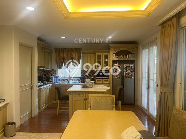 Siap Huni Rumah Mewah 5 Kamar di Karawaci Dekat ke Mana Pun Siap Huni Rumah Mewah 5 Kamar di Karawaci Dekat ke Mana Pun