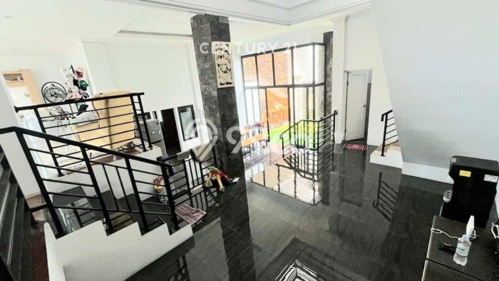 Hot Offer Hunian Mewah Ideal dan Luas di Serpong, Tangerang Selatan Hot Offer Hunian Mewah Ideal dan Luas di Serpong, Tangerang Selatan