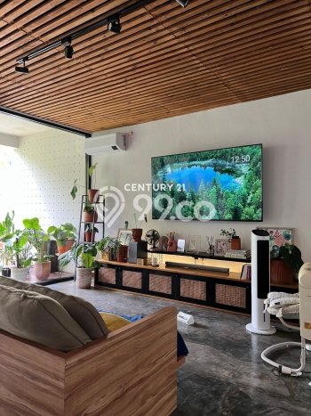 Rumah Elit LB 255m2 Siap Huni Desain Elegan di Cirendeu, Jakarta Selatan Rumah Elit LB 255m2 Siap Huni Desain Elegan di Cirendeu, Jakarta Selatan