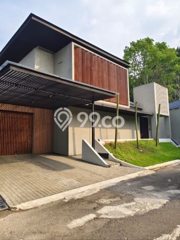 Ready to Use! Premium House LT 284m2 Desain Modern di Bintaro Ready to Use! Premium House LT 284m2 Desain Modern di Bintaro