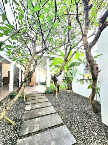 For Sale! Luxury House LT 390m2 Desain Elegan di Bintaro For Sale! Luxury House LT 390m2 Desain Elegan di Bintaro