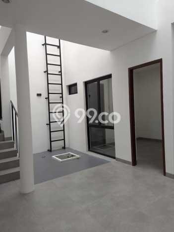 Jual Rumah Mewah Elegan Dengan View Cantik di Bintaro, Tangerang Selatan Jual Rumah Mewah Elegan Dengan View Cantik di Bintaro, Tangerang Selatan