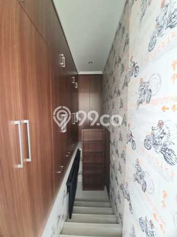 Rumah Elit Modern Tanpa Renovasi di Bintaro Tangerang Selatan Rumah Elit Modern Tanpa Renovasi di Bintaro Tangerang Selatan