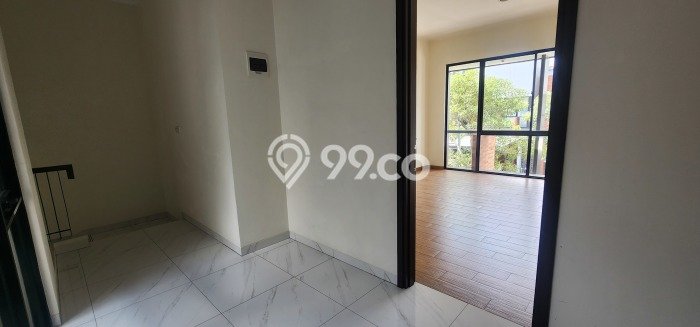 Rumah Modern 4 Kamar LT 120m2 di Suvarna Sutera Rumah Modern 4 Kamar LT 120m2 di Suvarna Sutera