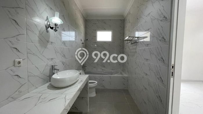 Rumah Elit Modern Siap Huni di Suvarna Sutera Tangerang Rumah Elit Modern Siap Huni di Suvarna Sutera Tangerang