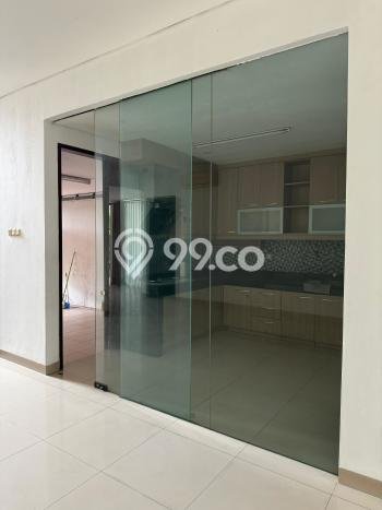Rumah Mewah LB 300m2 Siap Huni Desain Elegan di Joglo, Jakarta Barat Rumah Mewah LB 300m2 Siap Huni Desain Elegan di Joglo, Jakarta Barat