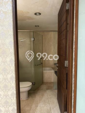 Rumah Mewah LB 300m2 Siap Huni Desain Elegan di Joglo, Jakarta Barat Rumah Mewah LB 300m2 Siap Huni Desain Elegan di Joglo, Jakarta Barat