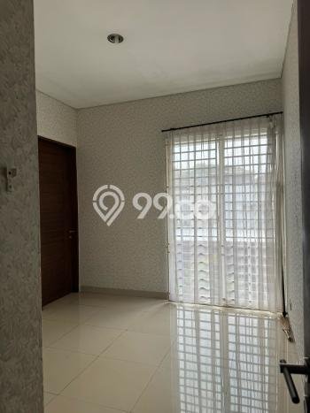 Rumah Mewah LB 300m2 Siap Huni Desain Elegan di Joglo, Jakarta Barat Rumah Mewah LB 300m2 Siap Huni Desain Elegan di Joglo, Jakarta Barat