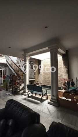 Rumah Luxury Modern Tanpa Renovasi di Cawang Jakarta Timur Rumah Luxury Modern Tanpa Renovasi di Cawang Jakarta Timur