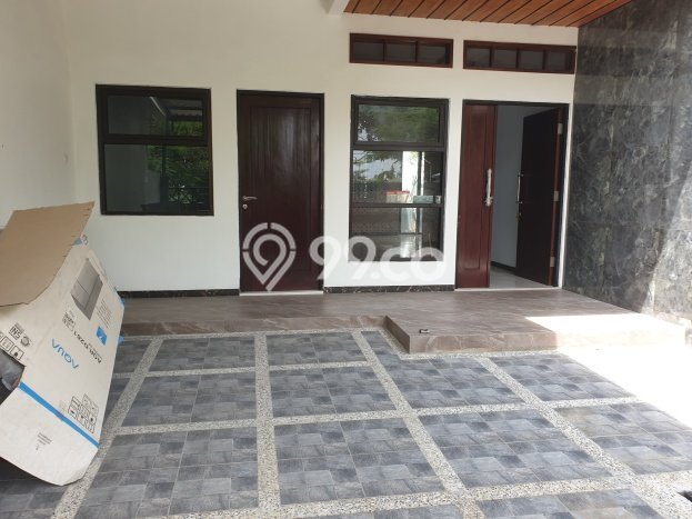 Rumah Modern Minimalis 3 Kamar Bisa Langsung Pindah di Taman Rumah Modern Minimalis 3 Kamar Bisa Langsung Pindah di Taman