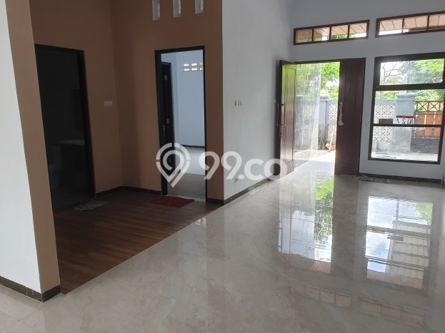 Rumah Modern Minimalis 3 Kamar Bisa Langsung Pindah di Taman Rumah Modern Minimalis 3 Kamar Bisa Langsung Pindah di Taman