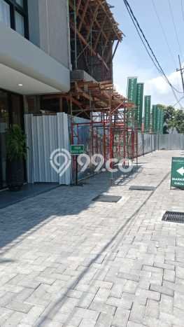 Rumah 4 KT 3 KM Lokasi Strategis di Wonokromo, Surabaya Rumah 4 KT 3 KM Lokasi Strategis di Wonokromo, Surabaya
