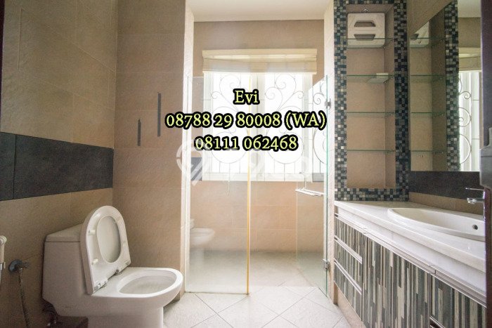 Ready to Use! Luxury House LT 298m2 Desain Elegan di Pondok Indah Ready to Use! Luxury House LT 298m2 Desain Elegan di Pondok Indah