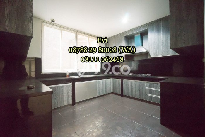 Ready to Use! Luxury House LT 298m2 Desain Elegan di Pondok Indah Ready to Use! Luxury House LT 298m2 Desain Elegan di Pondok Indah