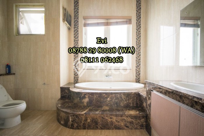Ready to Use! Luxury House LT 298m2 Desain Elegan di Pondok Indah Ready to Use! Luxury House LT 298m2 Desain Elegan di Pondok Indah
