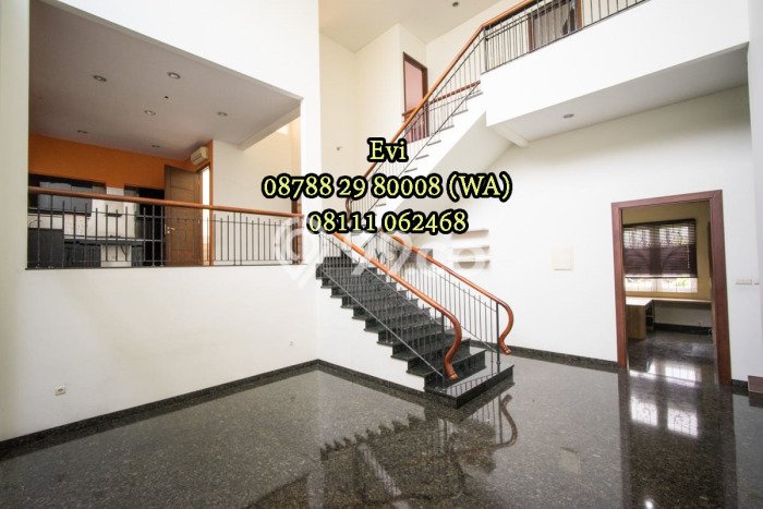 Ready to Use! Luxury House LT 298m2 Desain Elegan di Pondok Indah Ready to Use! Luxury House LT 298m2 Desain Elegan di Pondok Indah