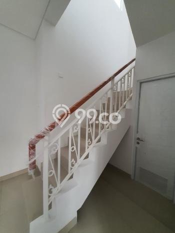 Rumah sewa siap huni 4 Kamar Tidur di Jakarta Garden City, Jakarta Timur Rumah sewa siap huni 4 Kamar Tidur di Jakarta Garden City, Jakarta Timur
