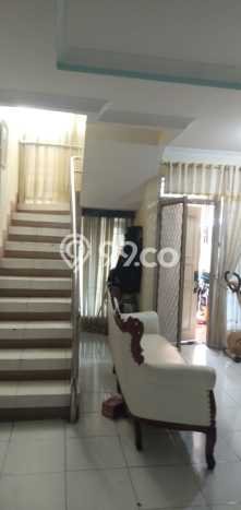 Rumah Strategis Minimalis Lb 250m2 di Cakung, Jakarta Timur Rumah Strategis Minimalis Lb 250m2 di Cakung, Jakarta Timur