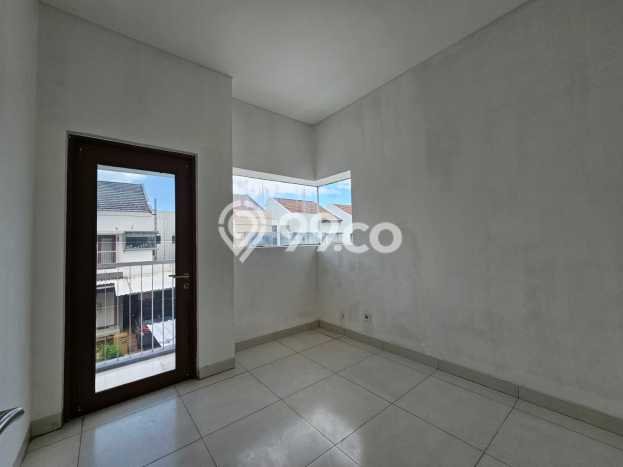 RECOMMENDED! Rumah di Jakarta Garden City, 4 KM, Lokasi Strategis, LT 154m² Bangunan 120m² RECOMMENDED! Rumah di Jakarta Garden City, 4 KM, Lokasi Strategis, LT 154m² Bangunan 120m²