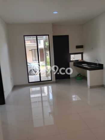 NEW LISTING! Rumah di Metland Menteng, Ready, 2 KM, Akses Metland Menteng, Jakarta Timur, Jakarta Timur, Luas 84m2m² Bangunan 63m2m² NEW LISTING! Rumah di Metland Menteng, Ready, 2 KM, Akses Metland Menteng, Jakarta Timur, Jakarta Timur, Luas 84m2m² Bangunan 63m2m²