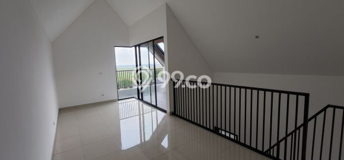 Lokasi strategis! Rumah siap pakai disewakan di Cakung LB 142m2 Lokasi strategis! Rumah siap pakai disewakan di Cakung LB 142m2