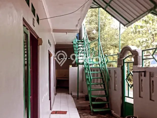 Rumah Kost Dijual di Jaten, Karanganyar dengan 13 Kamar Tidur, 13 Kamar Mandi Rumah Kost Dijual di Jaten, Karanganyar dengan 13 Kamar Tidur, 13 Kamar Mandi