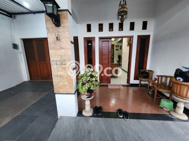 Rumah Mewah Siap Huni LT 185m2 di Jajar, Solo Rumah Mewah Siap Huni LT 185m2 di Jajar, Solo