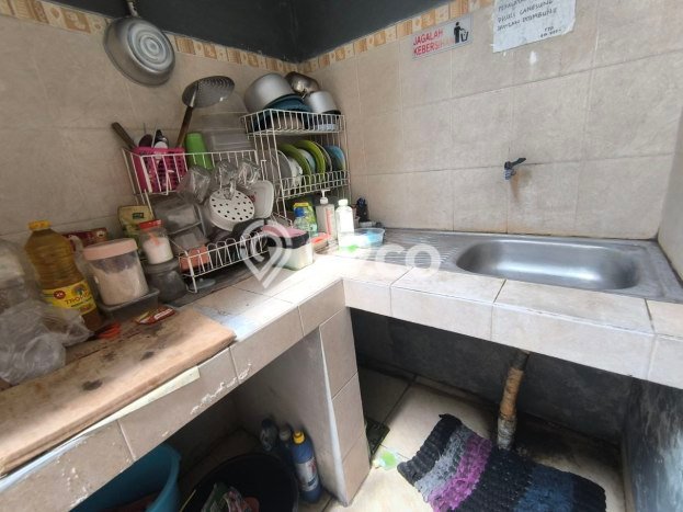 Dijual Kost Strategis di Colomadu, Karanganyar 6 KT, 3 KM, Luas Bangunan 80m2 Dijual Kost Strategis di Colomadu, Karanganyar 6 KT, 3 KM, Luas Bangunan 80m2