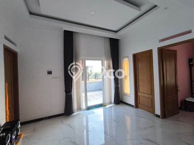 Dijual Cepat Rumah Bagus Siap Huni LB 200m2 di Colomadu, Solo Dijual Cepat Rumah Bagus Siap Huni LB 200m2 di Colomadu, Solo