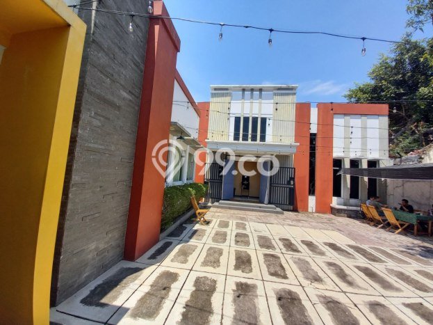 Hot Offer Hunian Premium Ideal dan Luas di Banjarsari, Solo Hot Offer Hunian Premium Ideal dan Luas di Banjarsari, Solo